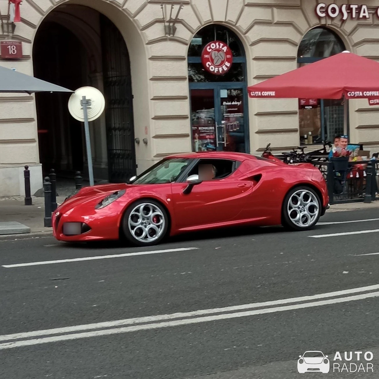 Alfa Romeo 4C Coupé spotted in Warszawa, Poland