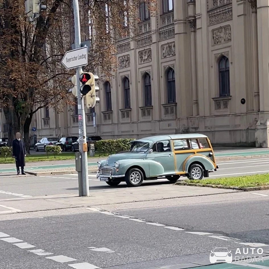 Morris Minor Traveller spotted in München