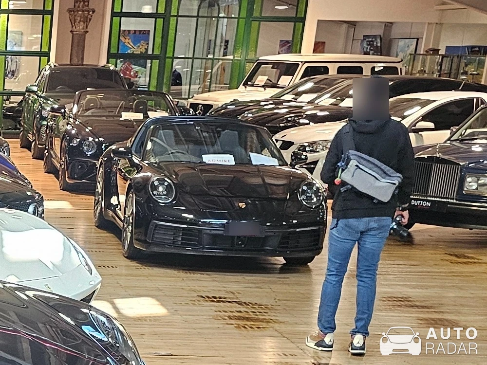 Porsche 992 Targa 4S MkI spotted in Dunlop