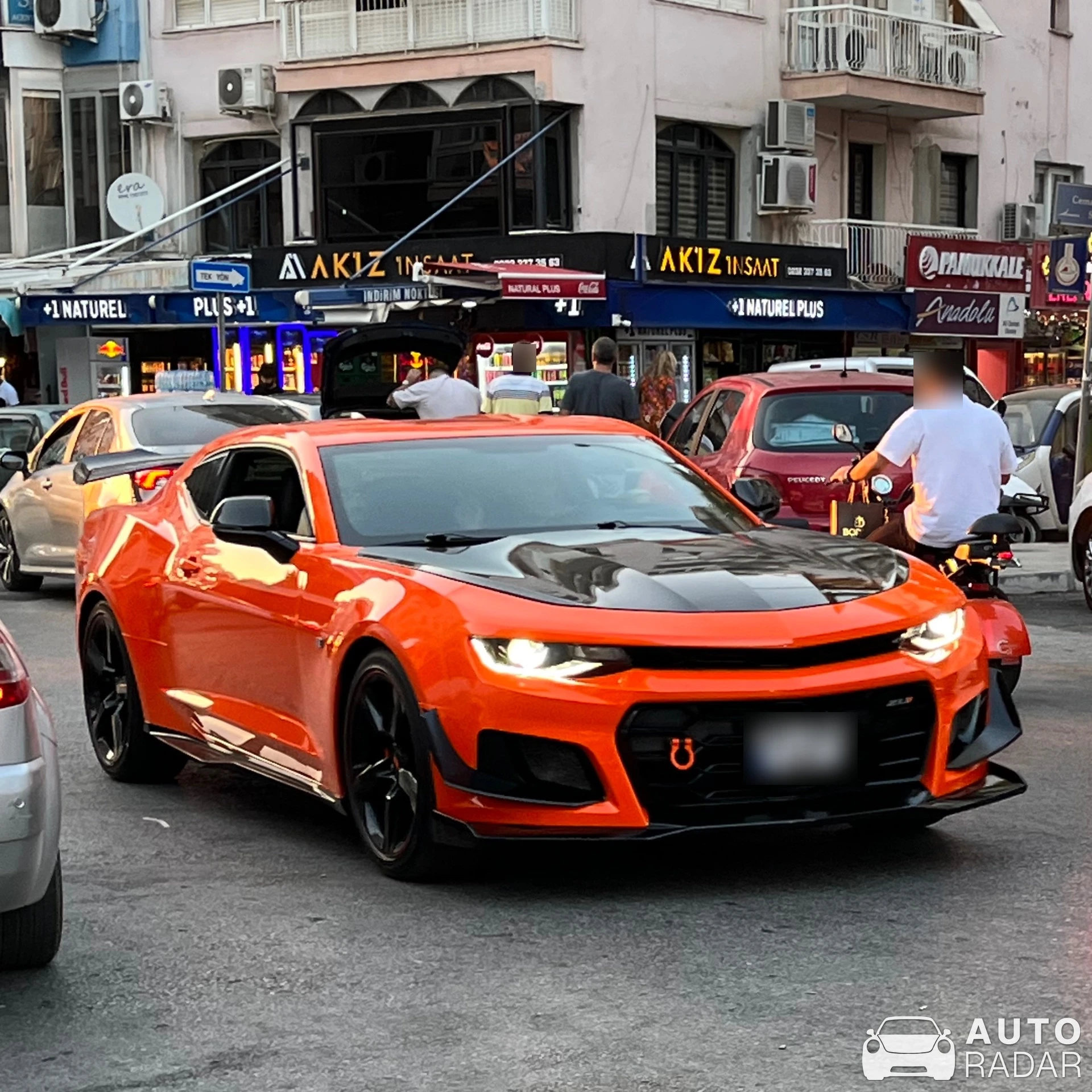Chevrolet Camaro ZL1 spotted in Karşıyaka, Türkiye