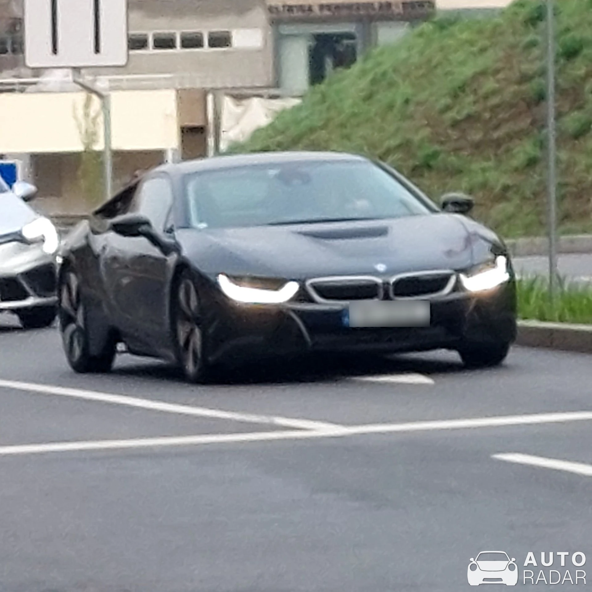 BMW i8 spotted in Vila Nova de Gaia, Portugal