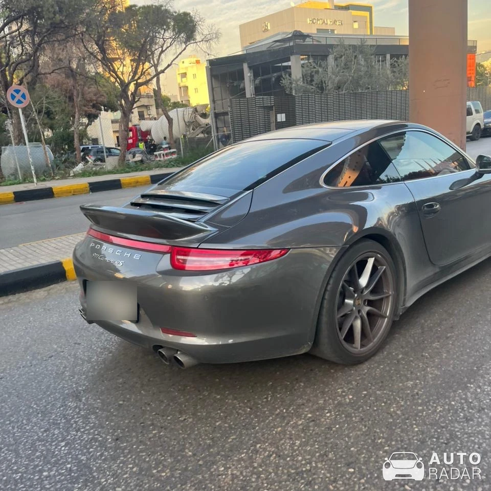 Porsche 991 Carrera 4S MkII spotted in Sin El Fil, Lebanon