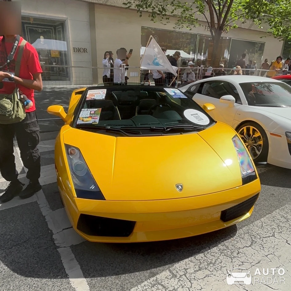 Lamborghini Gallardo LP560-4 Spyder spotted in Toronto