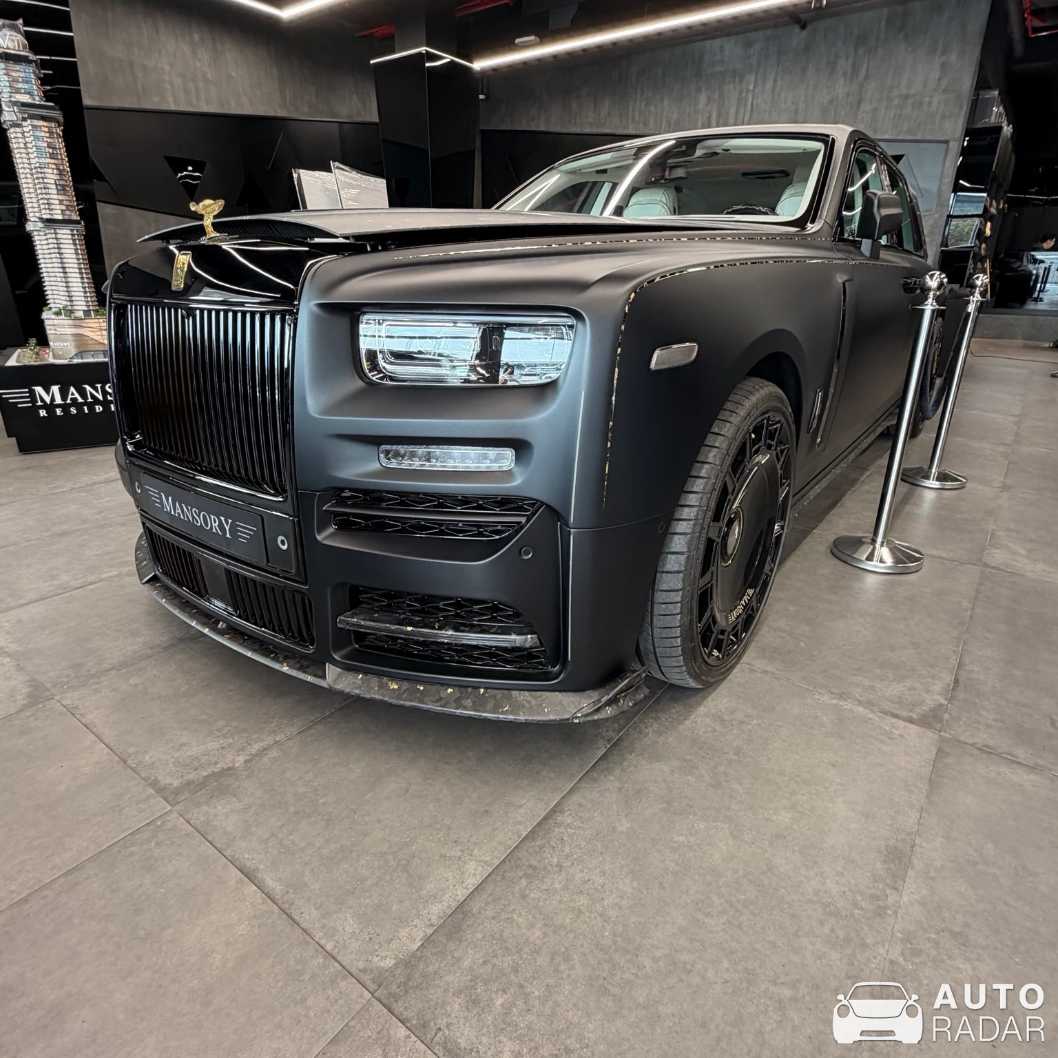 Rolls-Royce Phantom VIII Mansory spotted in دبي