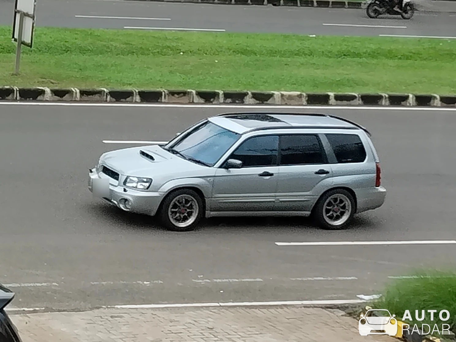 Subaru Forester SF5 S/tb STI spotted in Tangerang