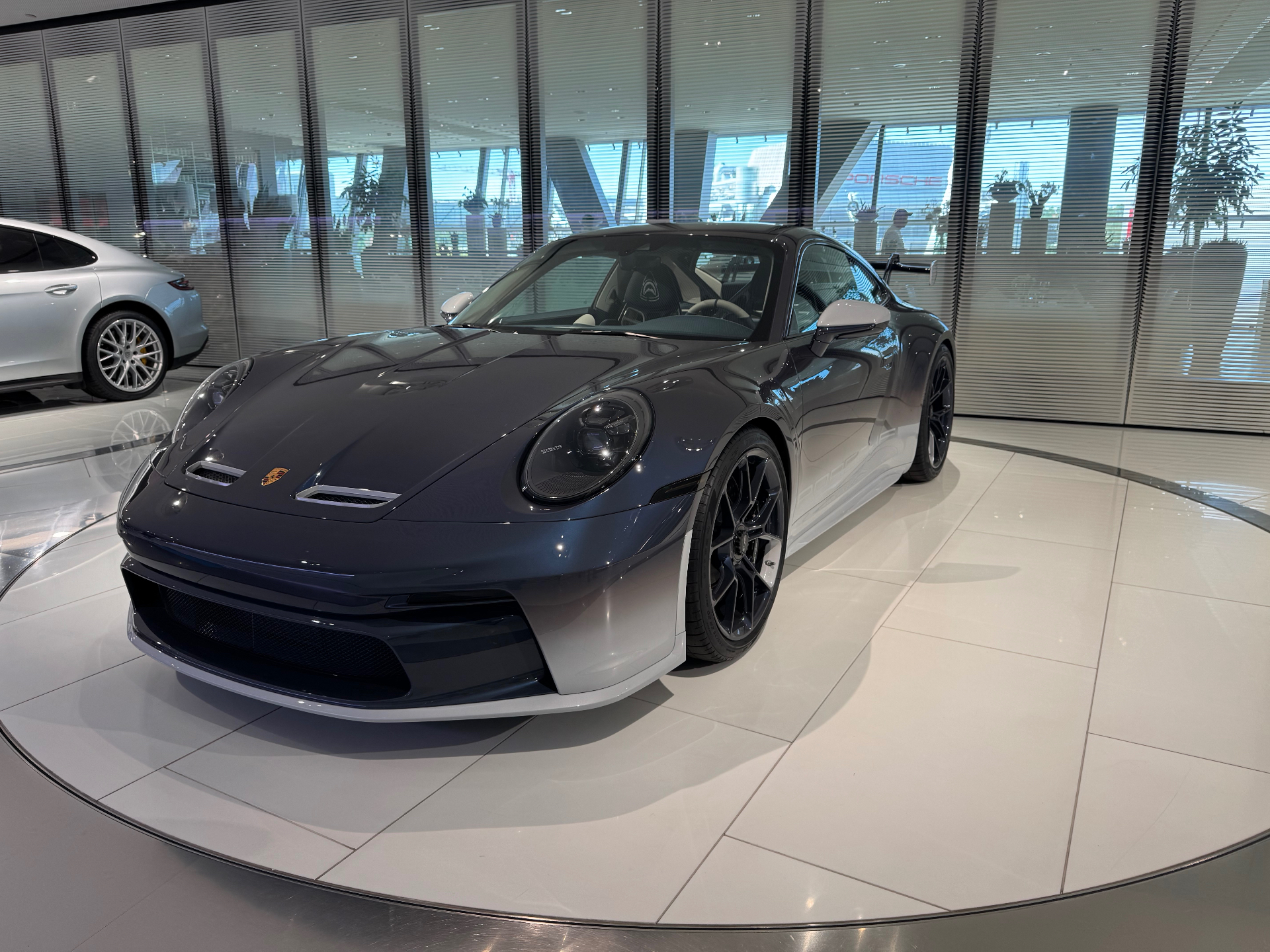 Porsche 992 GT3 Shark