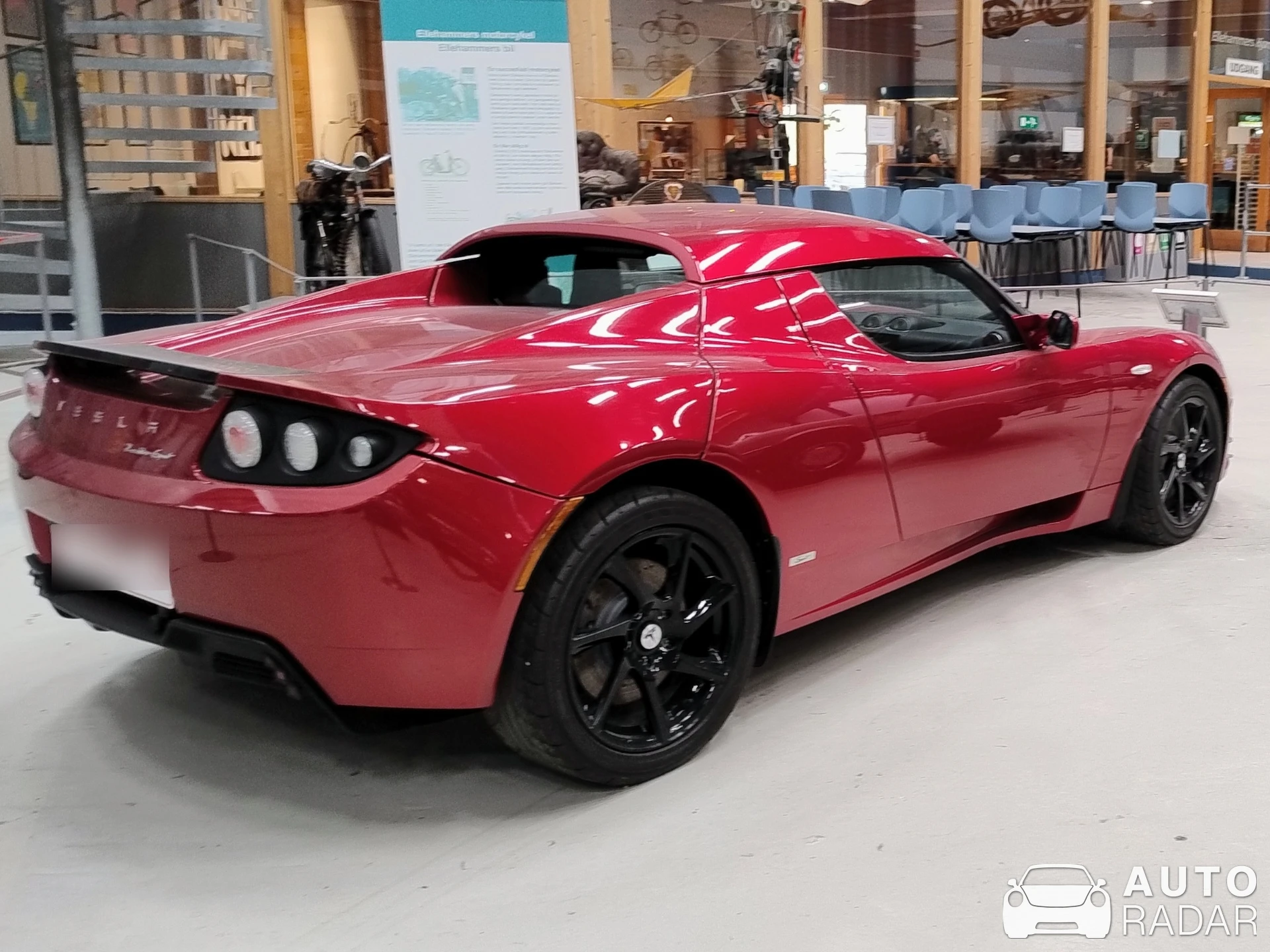 Tesla Roadster spotted in København, Denmark