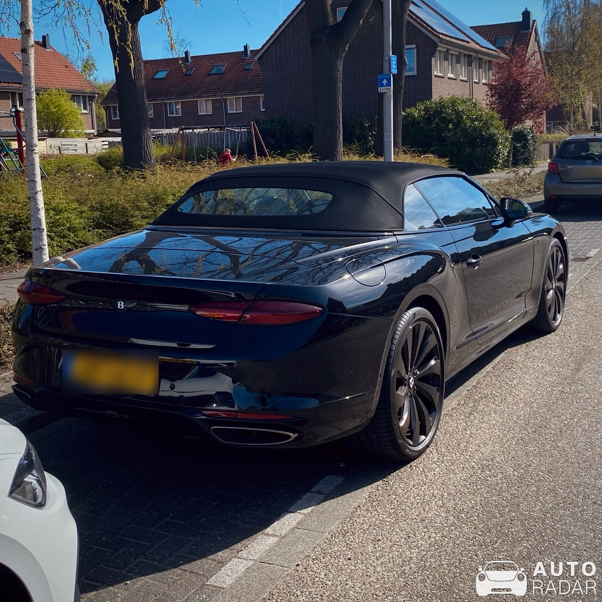 Bentley Continental GTC 2025 Black Edition spotted in Amstelveen, Nederland