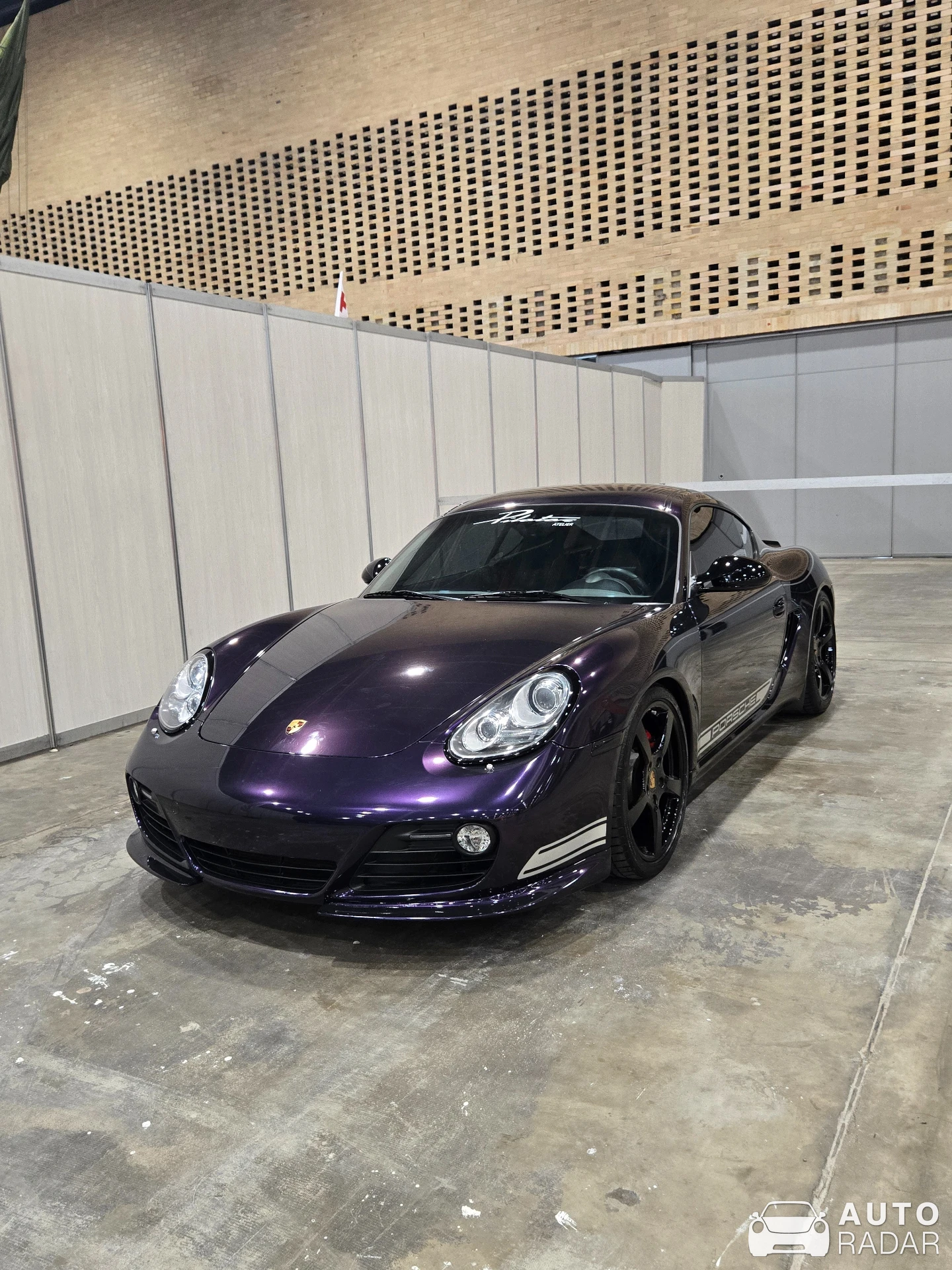 Porsche 987 Cayman R spotted in Bogotá, Colombia