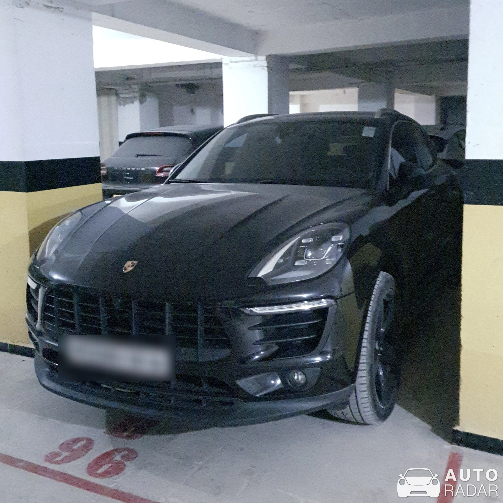 Porsche Macan spotted in Chéraga, Algérie