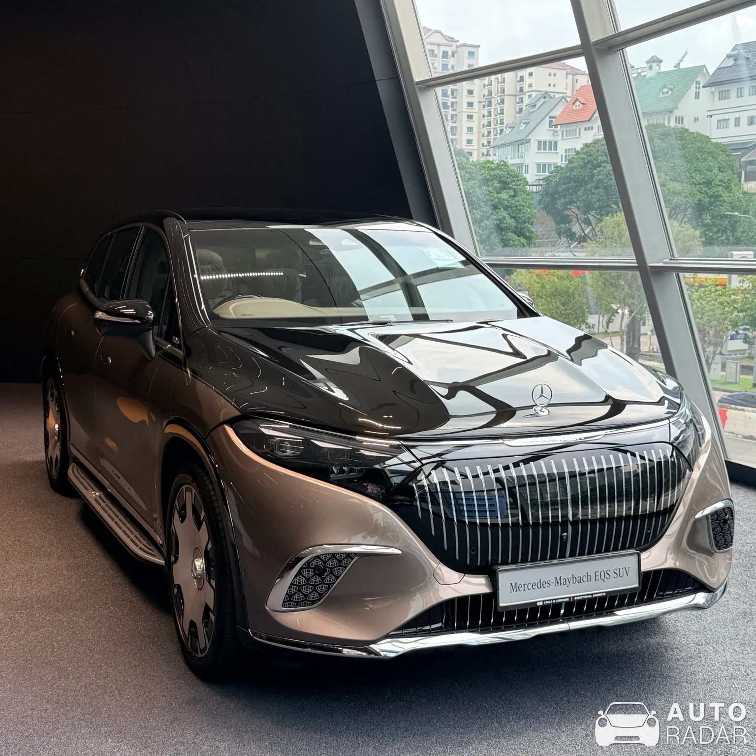 Mercedes-Maybach EQS spotted in Singapore