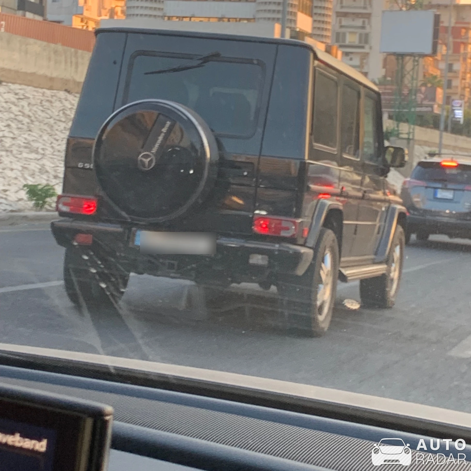 Mercedes-Benz G 500 spotted in Haret Sakher, Liban