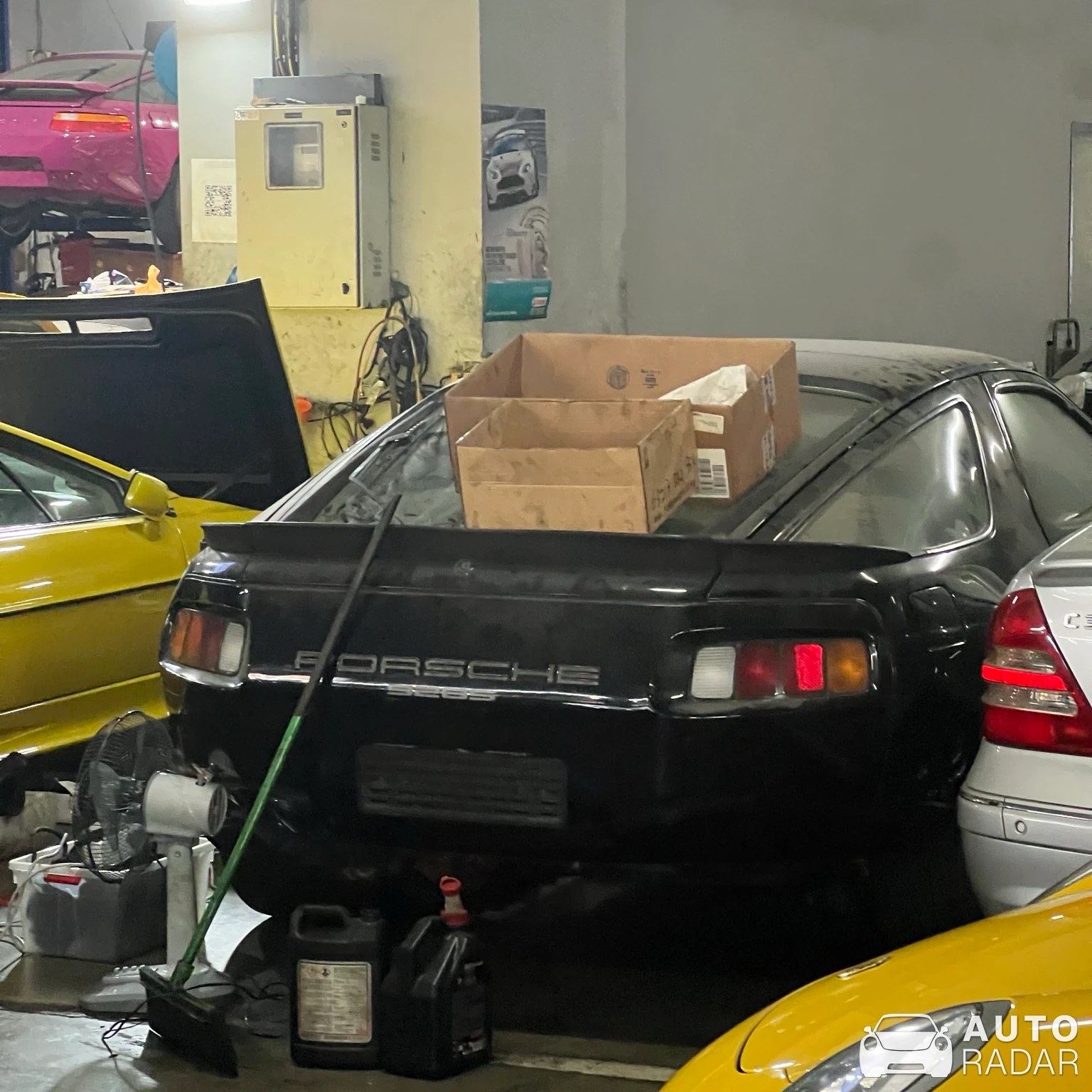 Porsche 928S spotted in Singapore