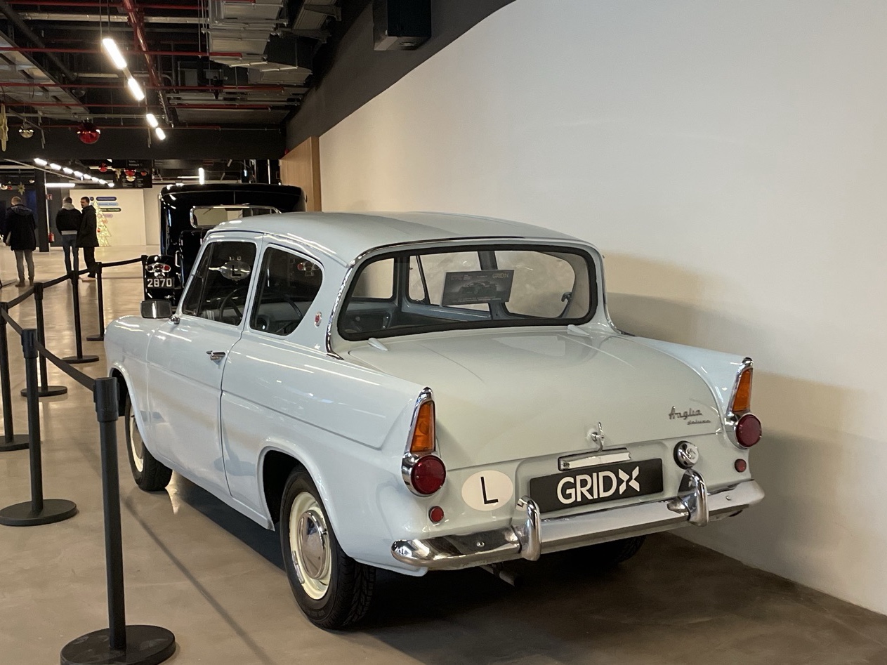 Ford Anglia 100E