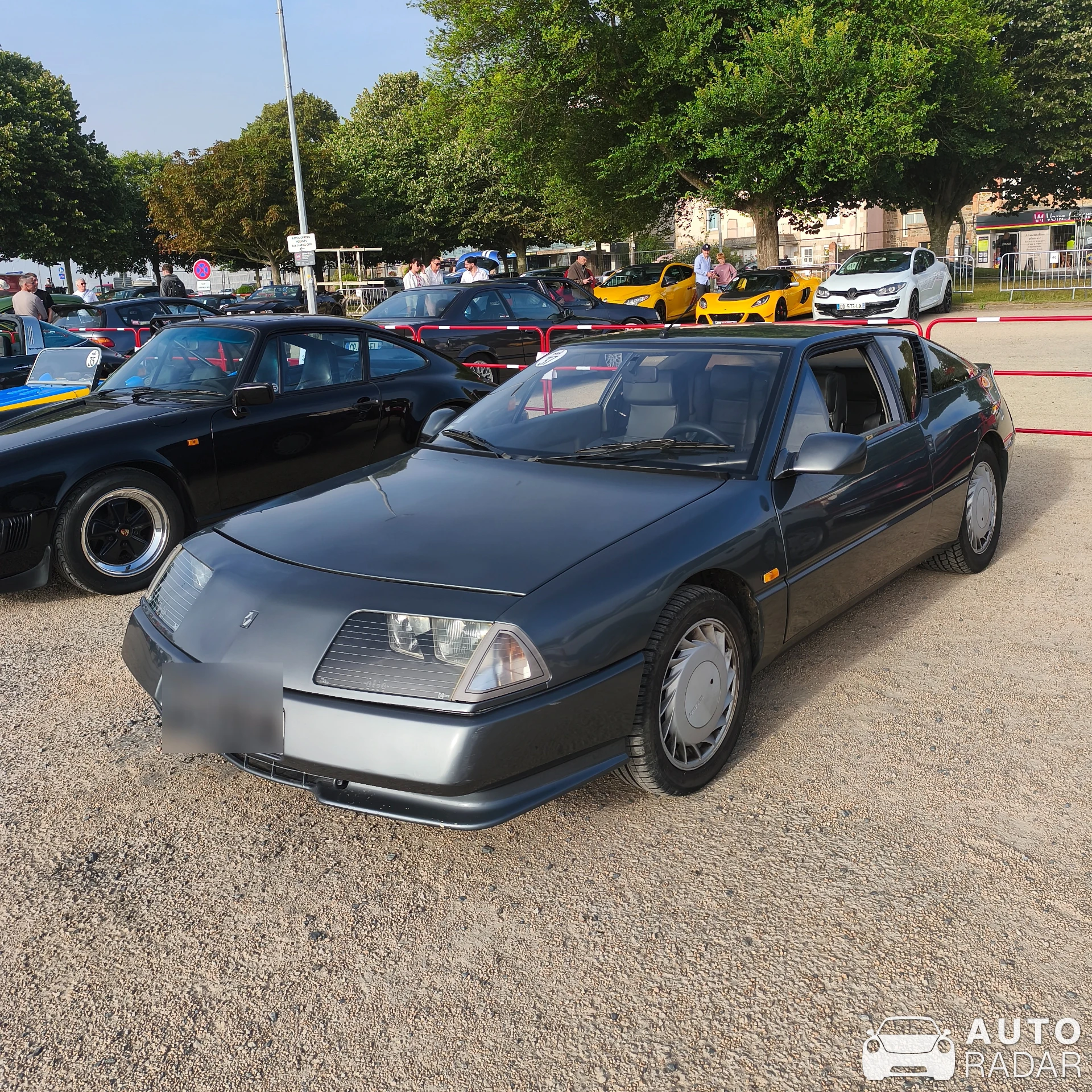 Alpine V6 GTA spotted in Perros-Guirec