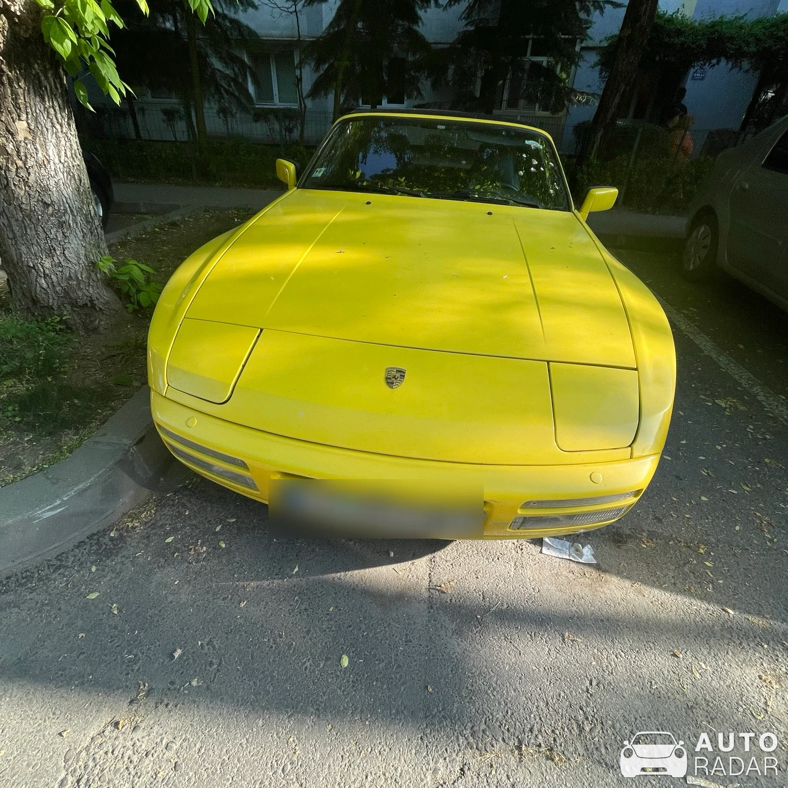 Porsche 944 spotted in Slatina