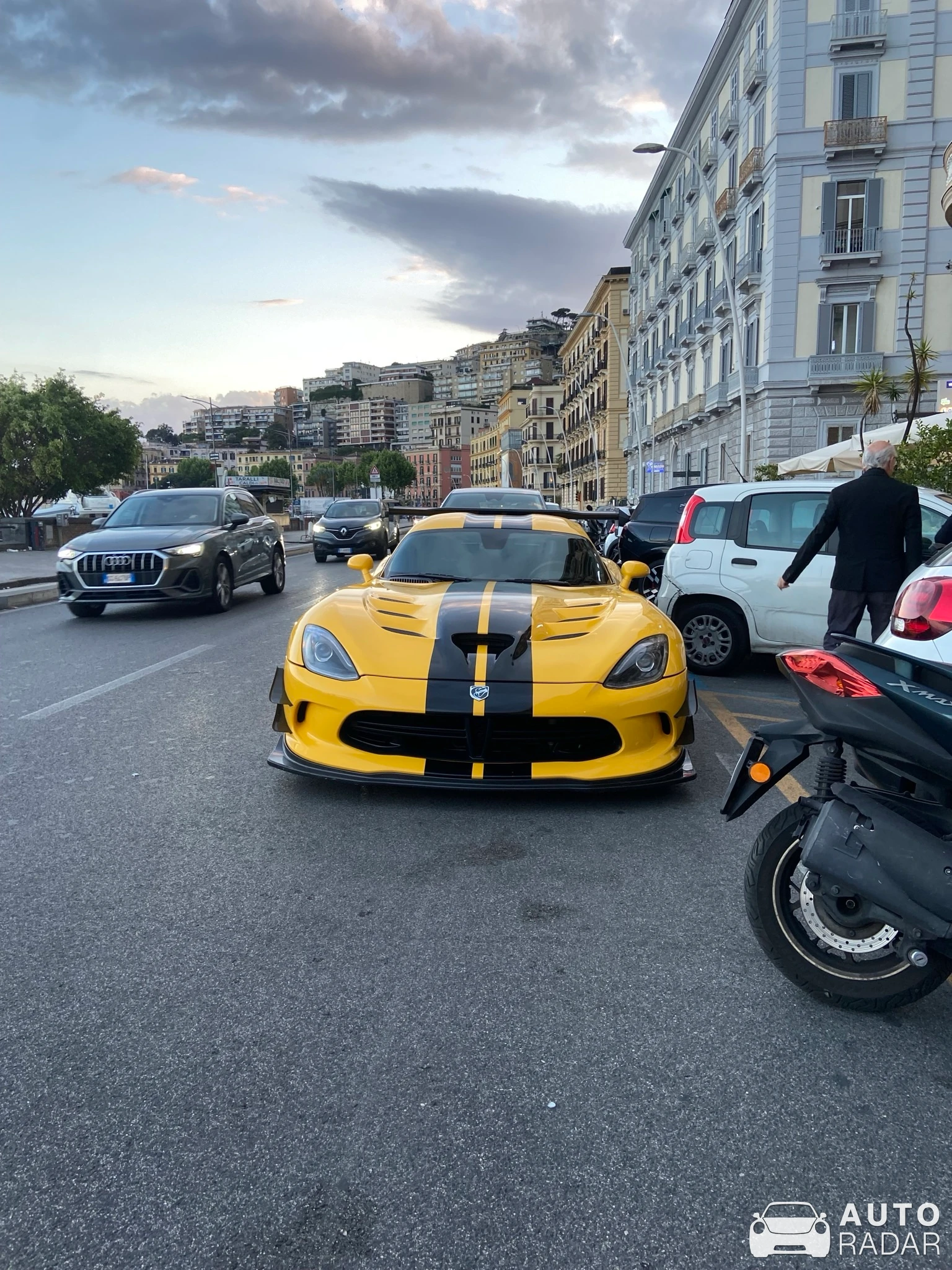 Dodge Viper SRT-10 Hennessey Venom 650R spotted in Napoli