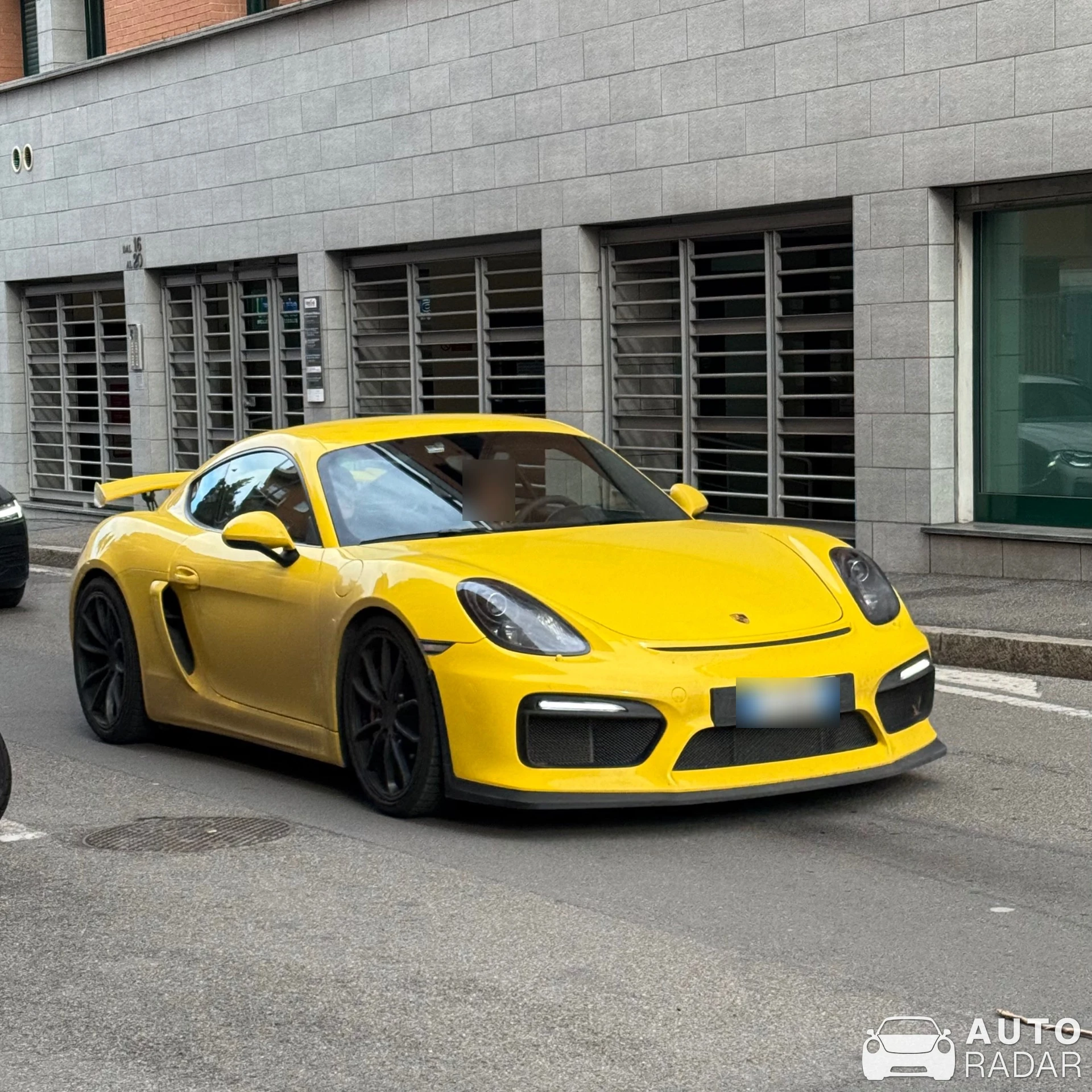 Porsche 718 Cayman GT4 spotted in Bergamo, Italia