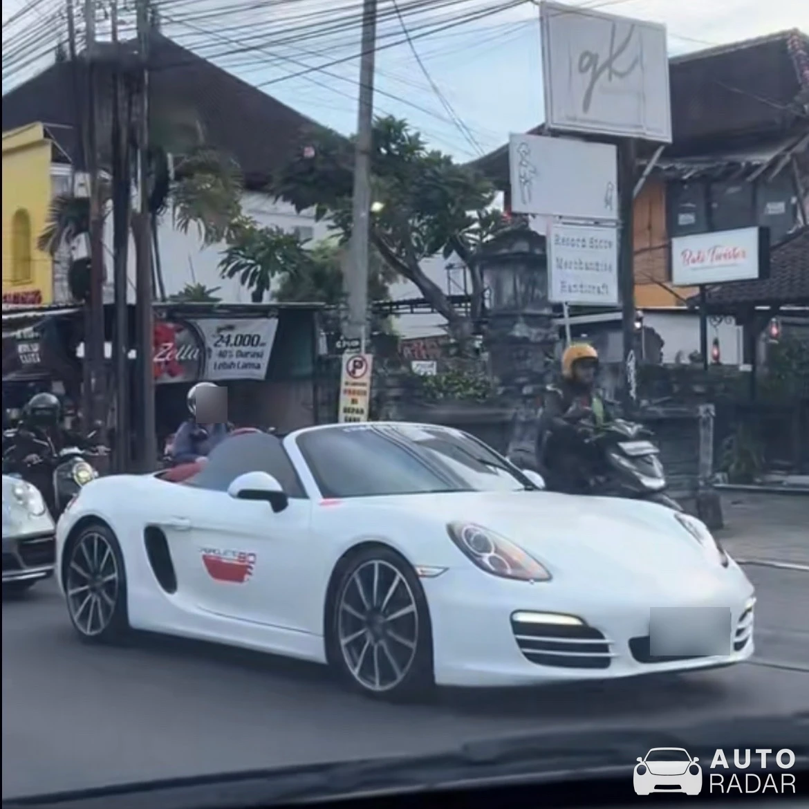 Porsche 981 Boxster spotted in Denpasar