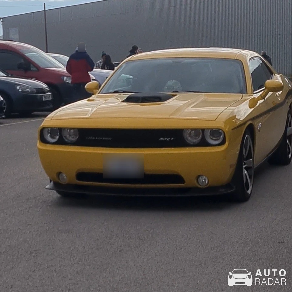 Dodge Challenger SRT-8 392 Yellow Jacket spotted in Broughton