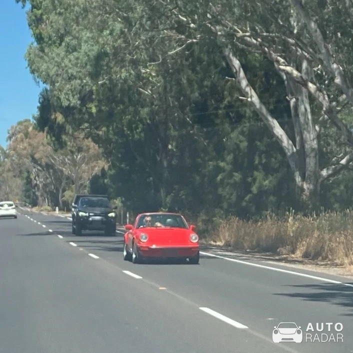 Porsche 911 SC Targa spotted in Charleston, Australia