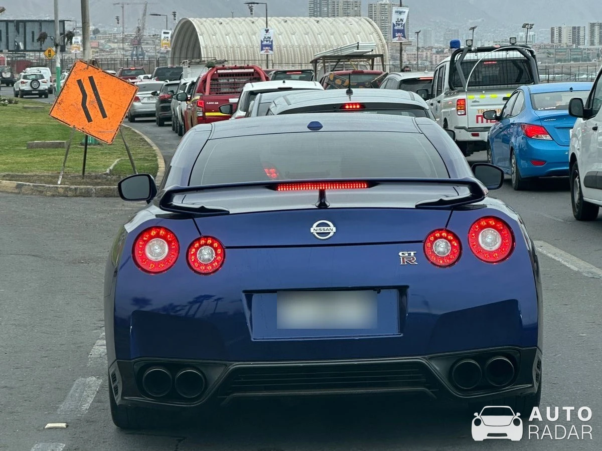 Nissan GT-R R35 spotted in Antofagasta