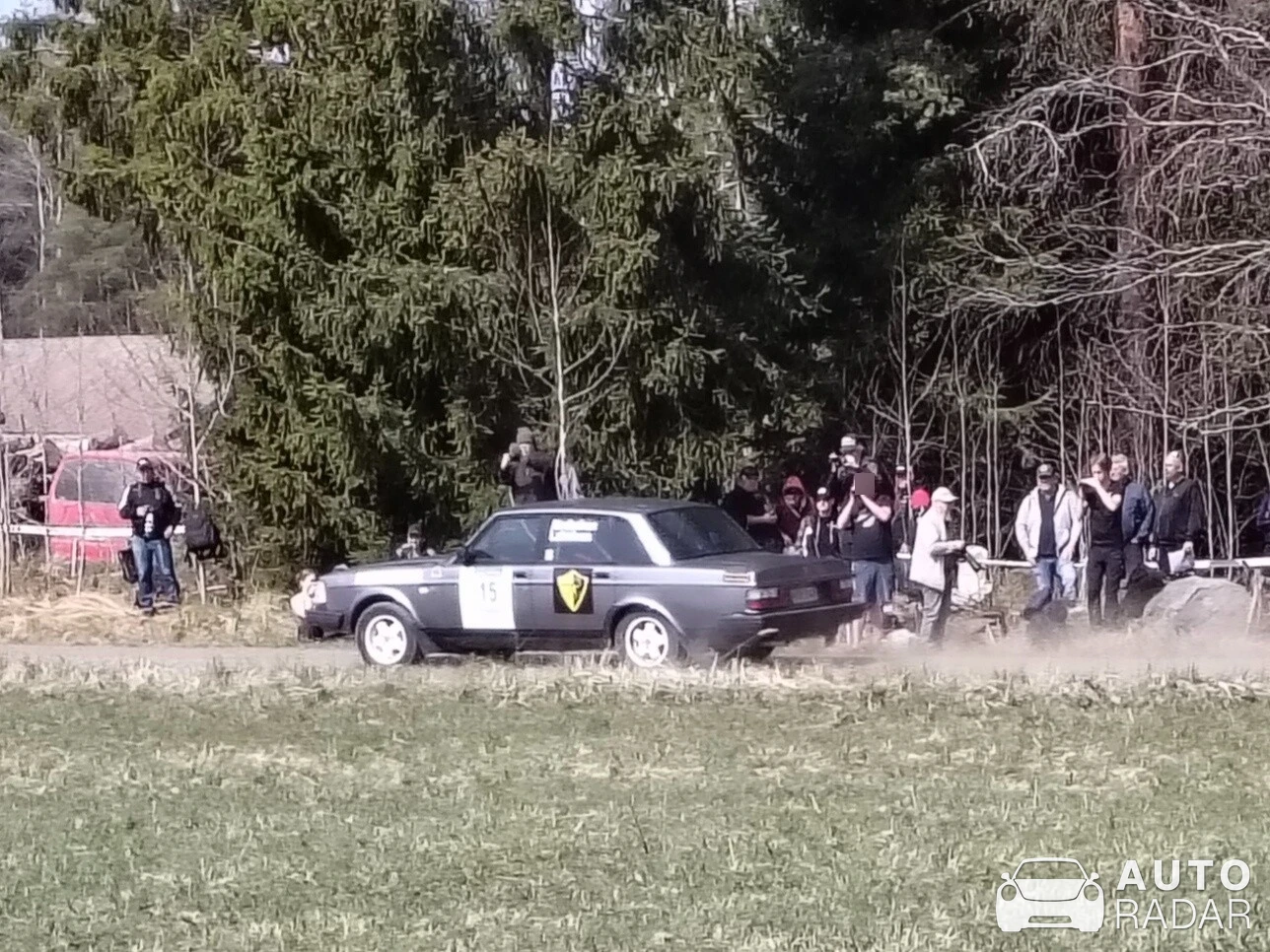 Volvo 244 spotted in Sastamala