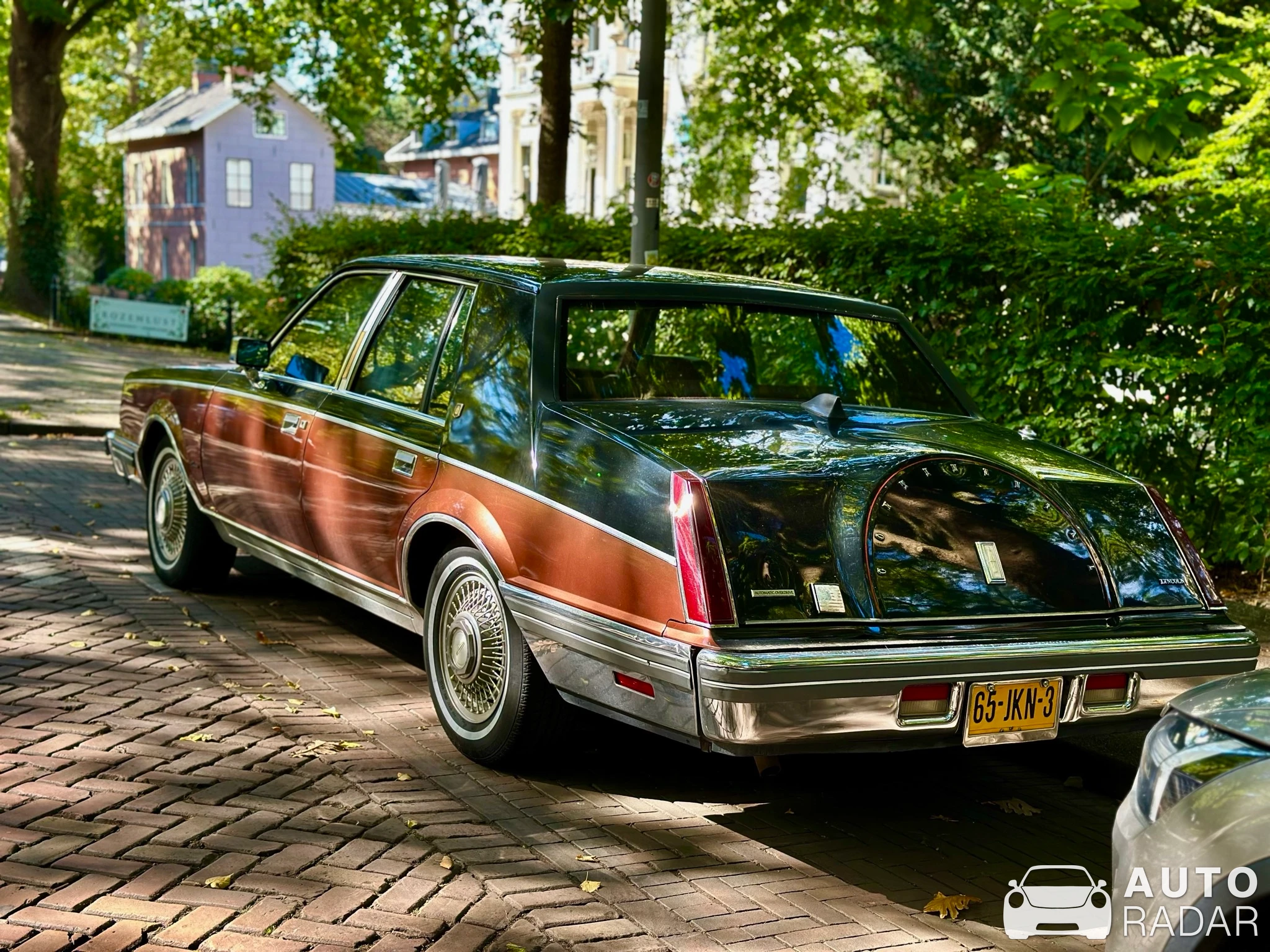 Lincoln Continental Town Car spotted in Rotterdam