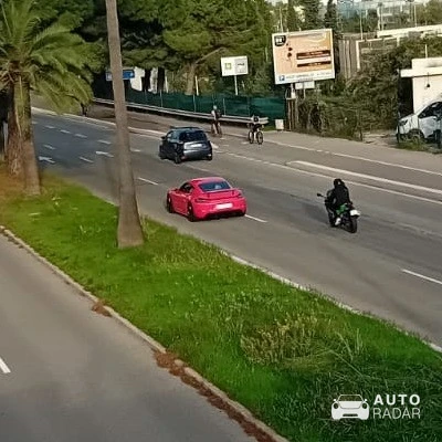 Porsche 718 Cayman spotted in Nice, France