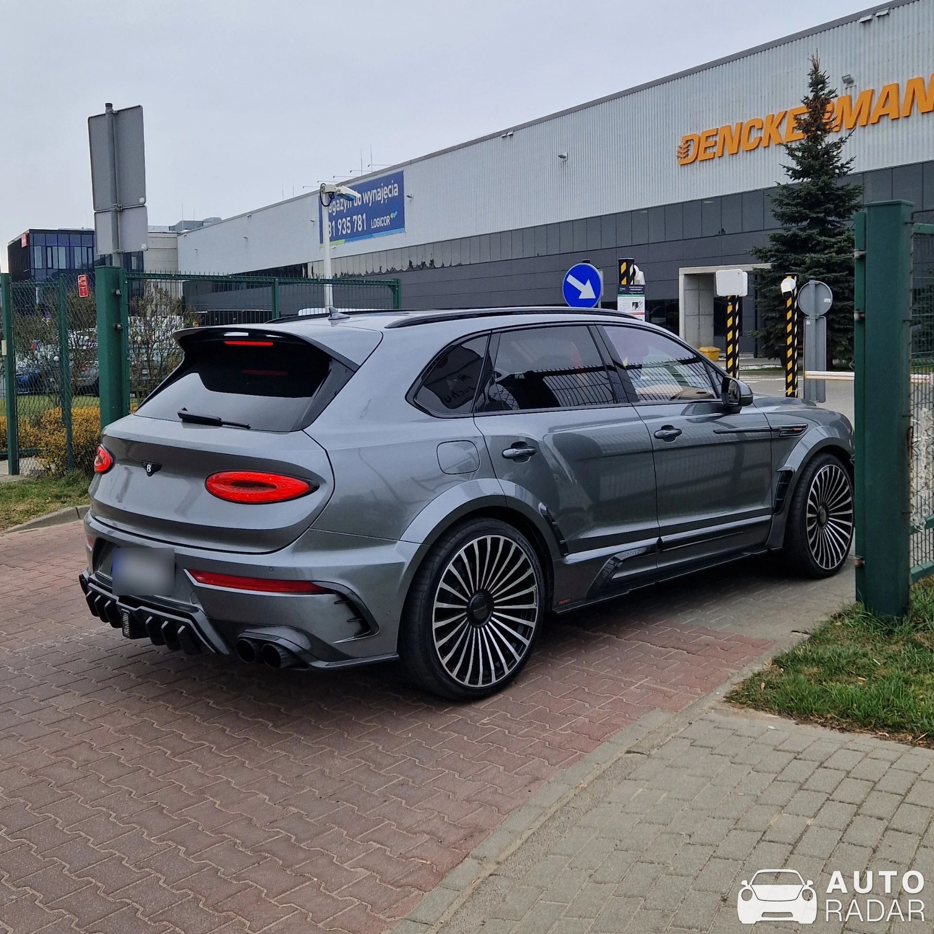 Bentley Mansory Bentayga Azure EWB spotted in Warszawa