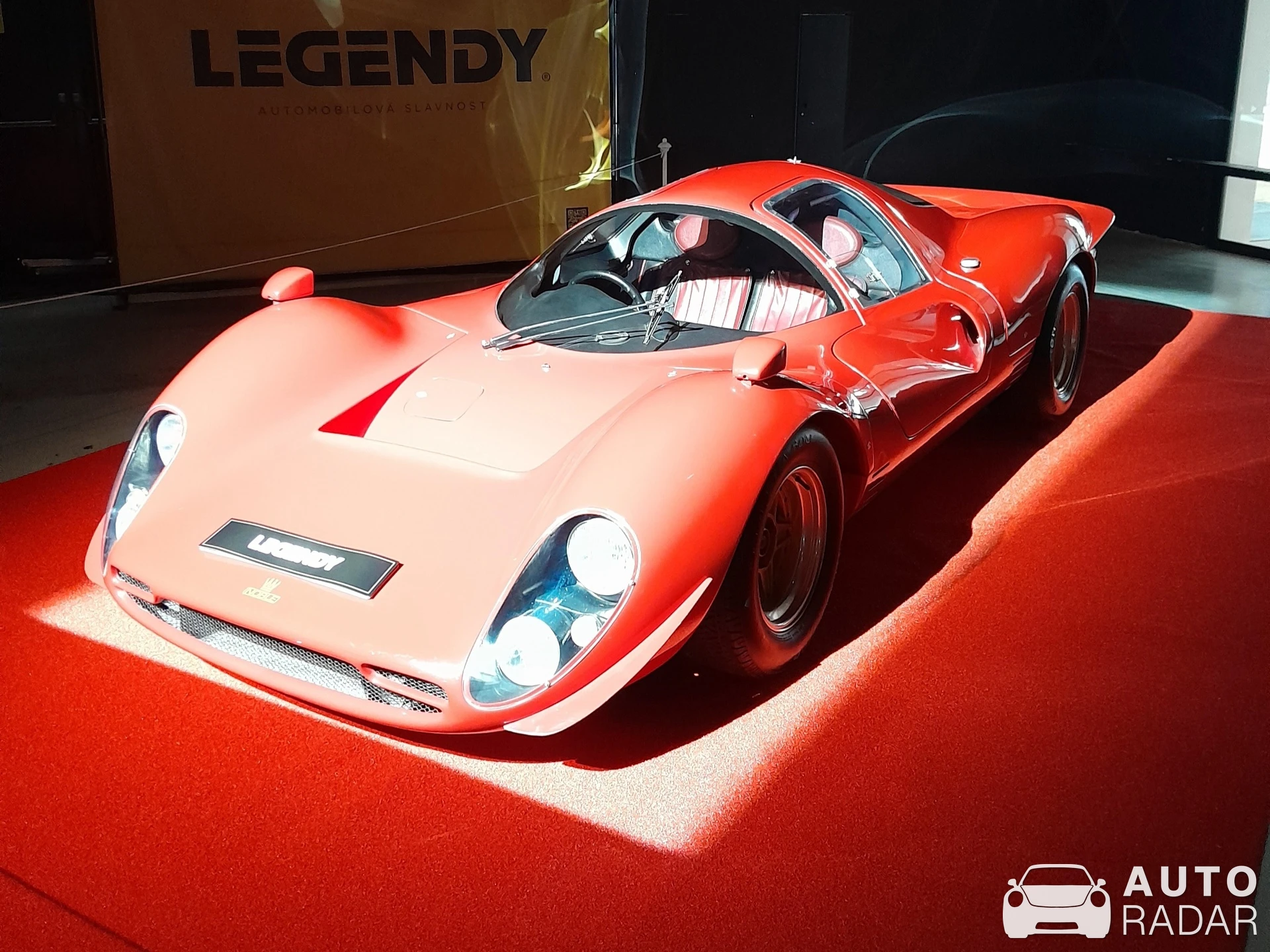 Ferrari 330 P3  spotted