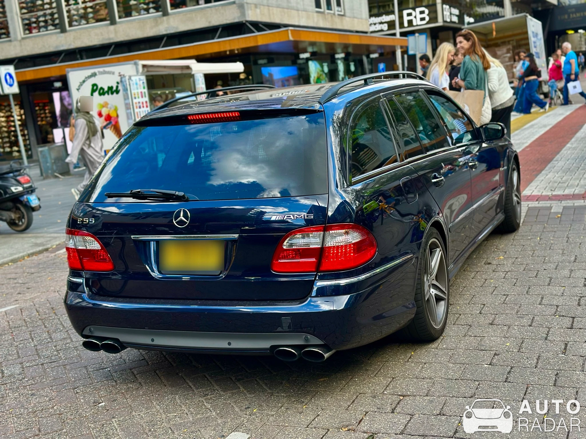 Mercedes-Benz E 55 AMG W211 Estate spotted in Rotterdam