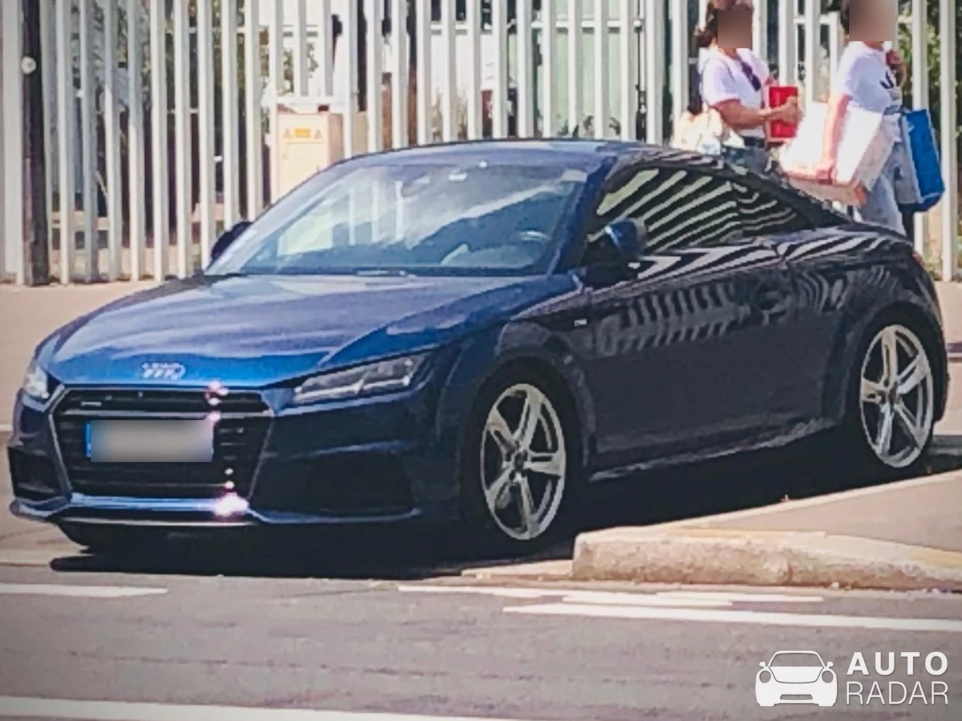 Audi TT 8S spotted in Paris, France