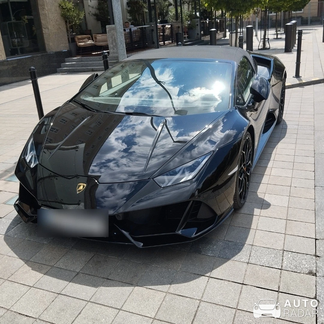 Lamborghini Huracán LP640-4 EVO Spyder spotted in Bratislava, Slovakia