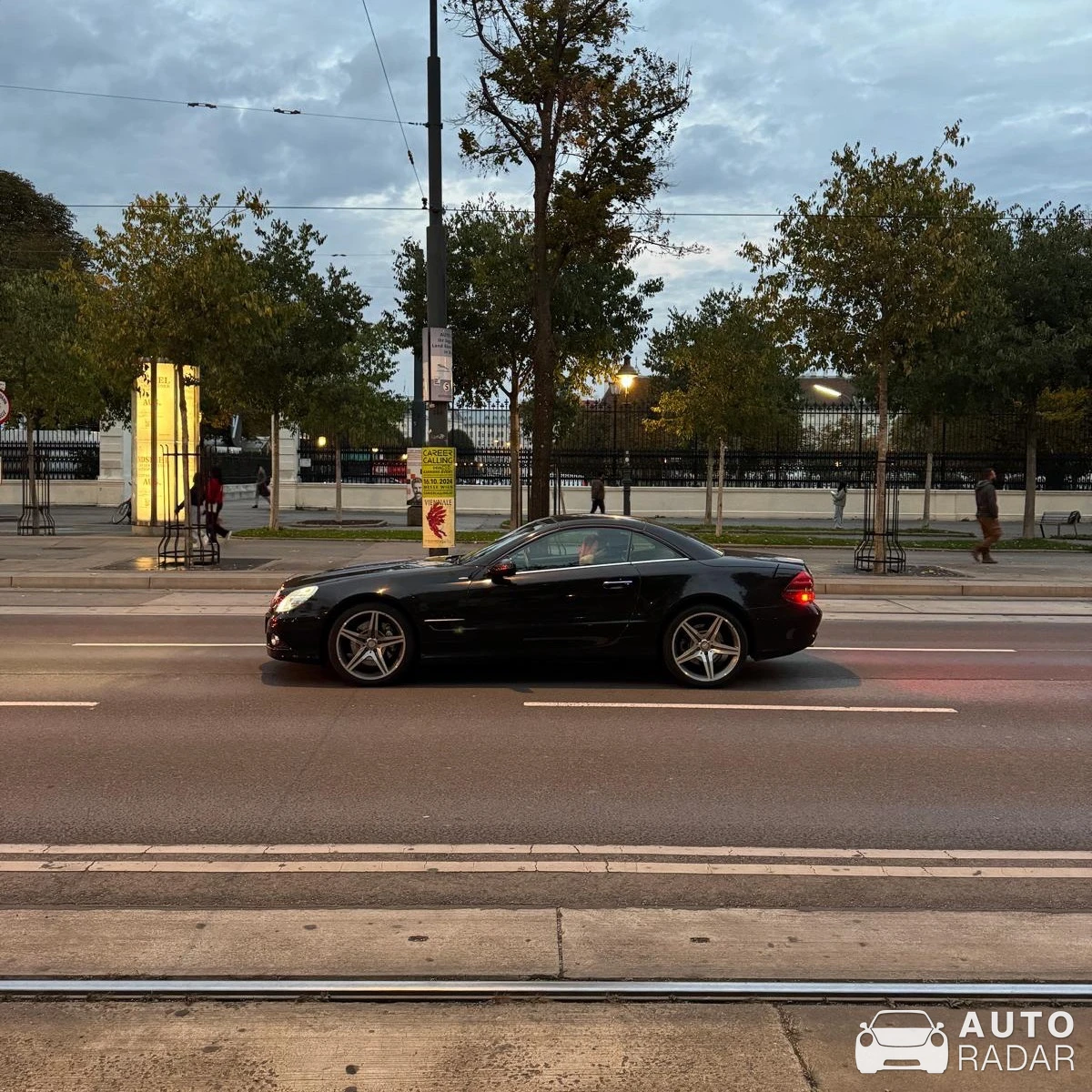 Mercedes-AMG SL 55 R230 spotted in Vienna, Austria