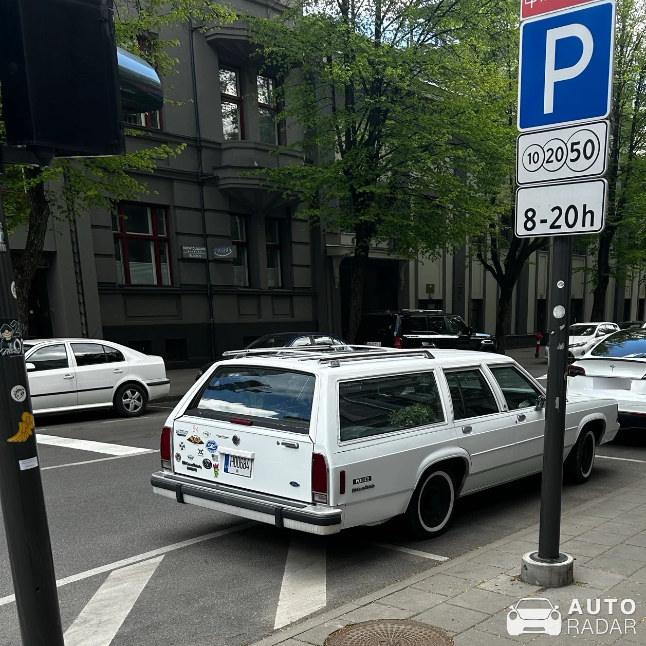 Ford Country Squire spotted in Kaunas