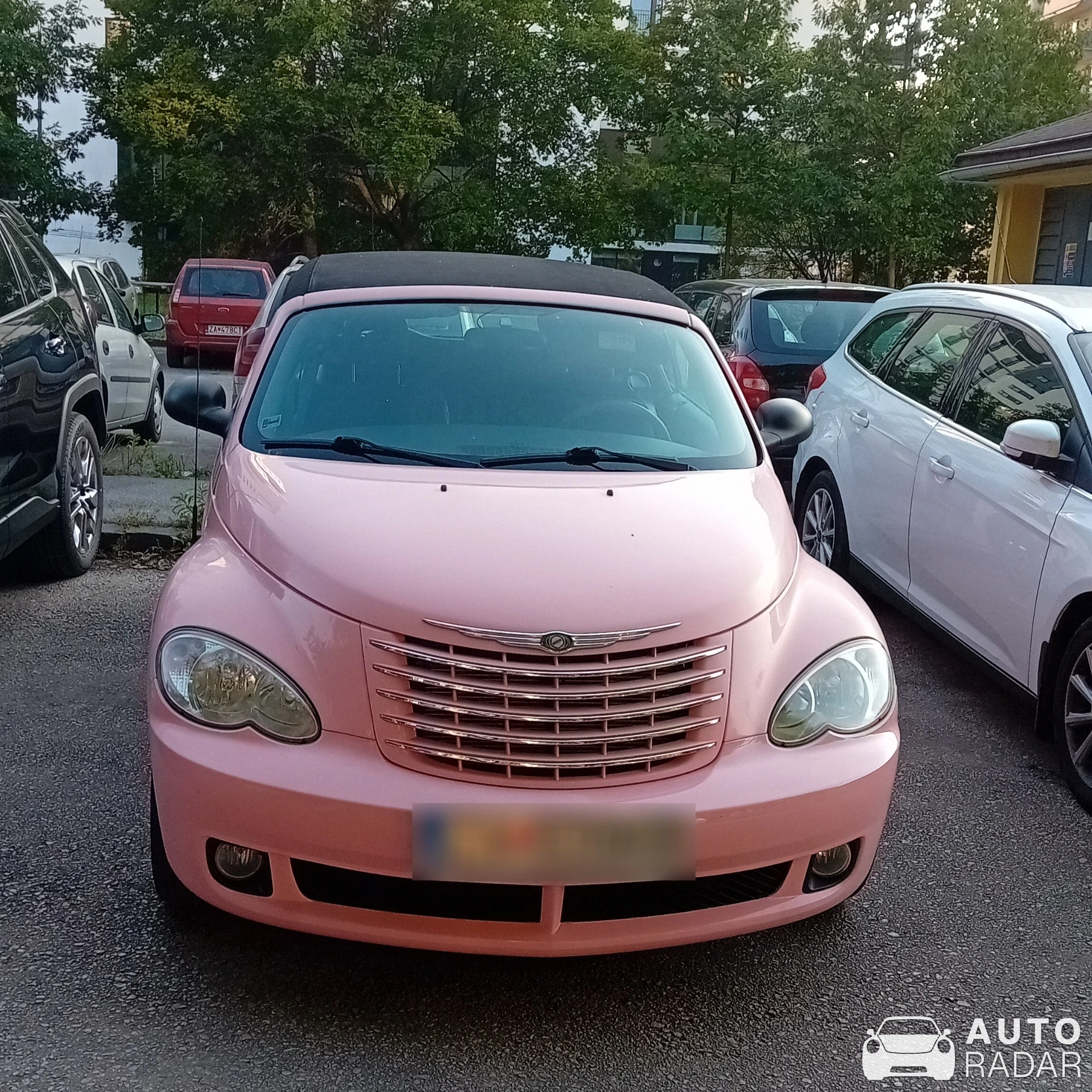 Chrysler PT Cruiser GT Convertible spotted in Žilina
