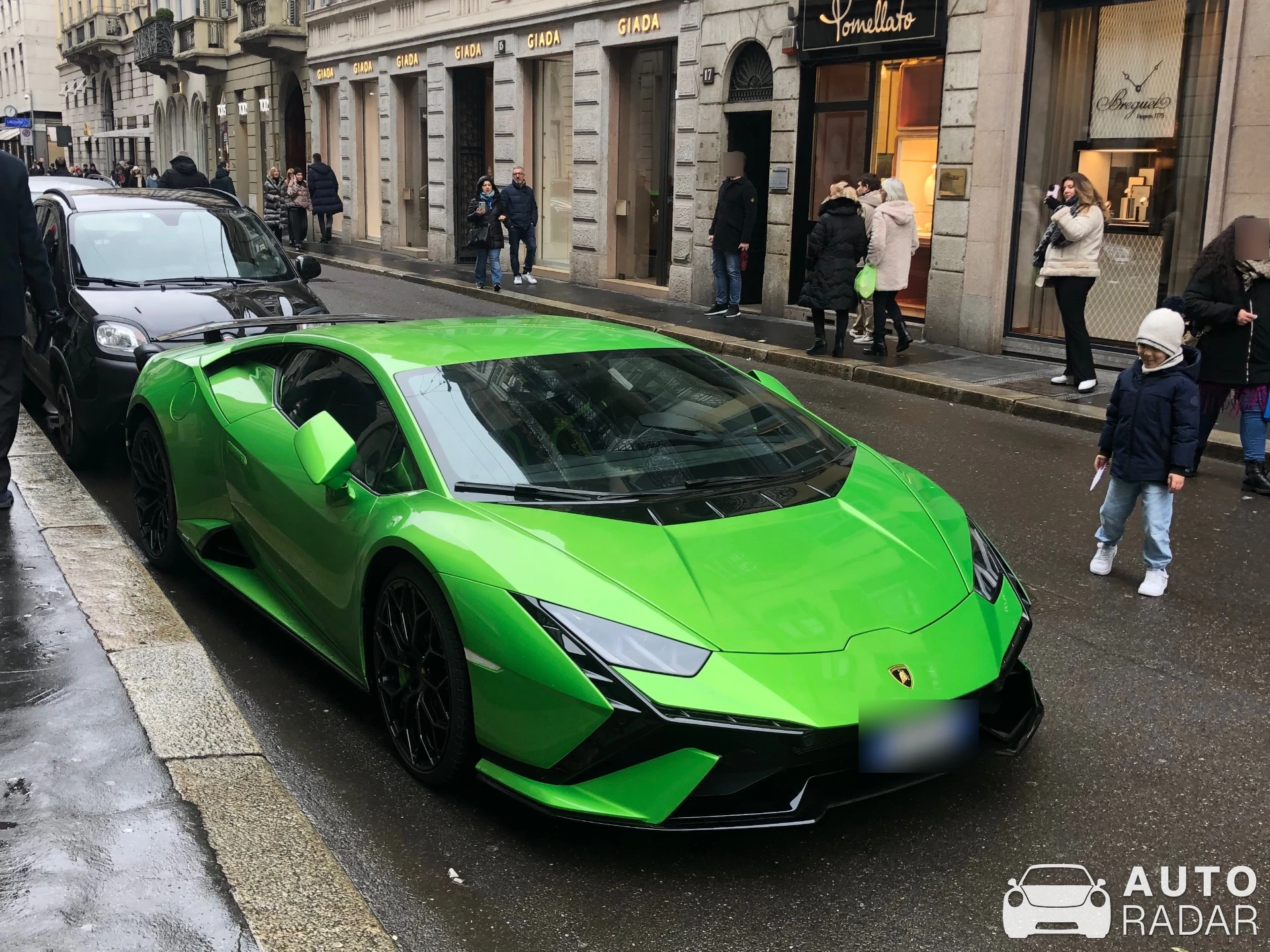 Lamborghini Huracán LP640-4 EVO spotted in Milano, Italy