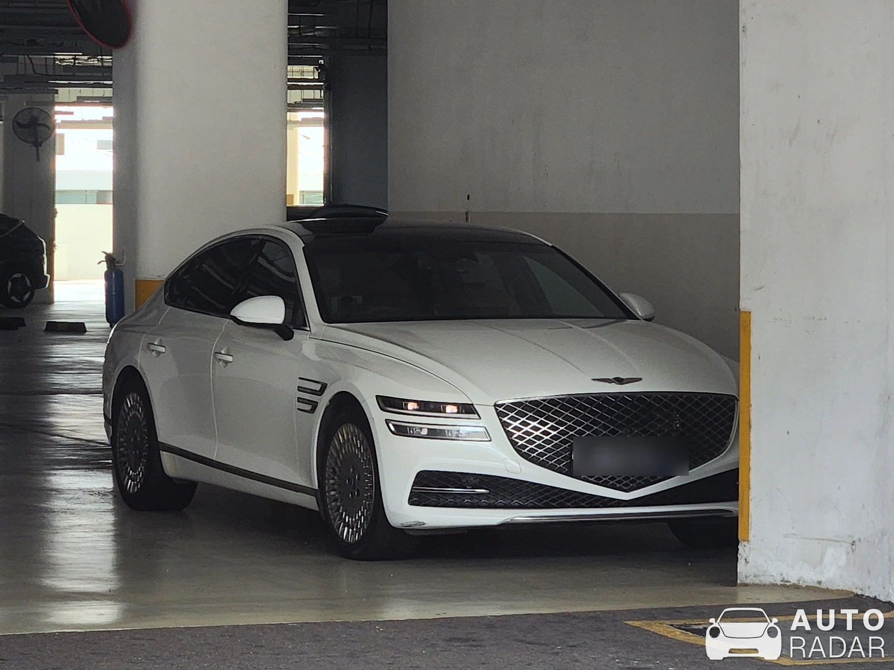 Genesis G80 spotted in Singapore