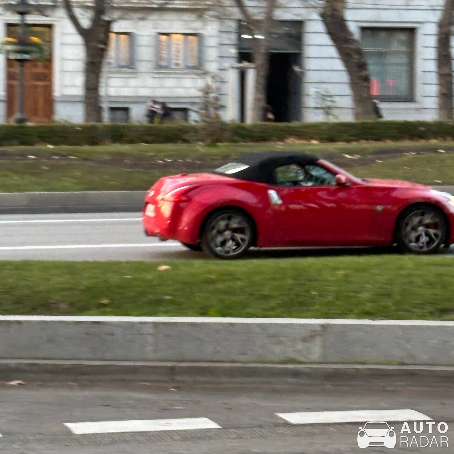 Nissan 370Z Roadster spotted in Madrid, España