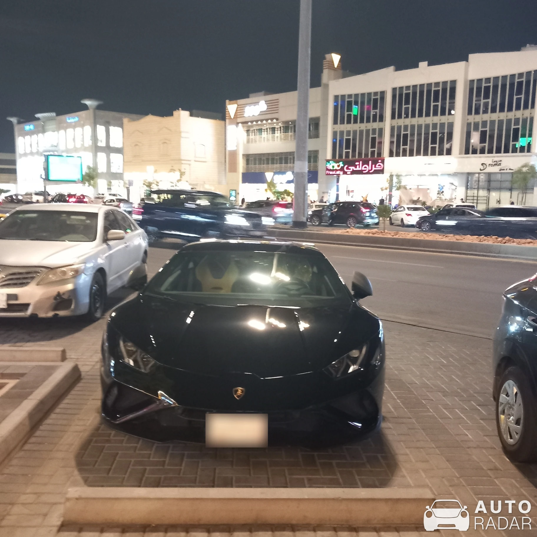 Lamborghini Huracán LP610-2 EVO RWD spotted in Madinah, Saudi Arabia