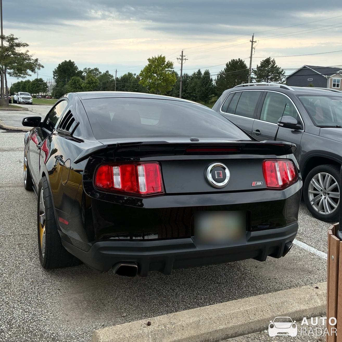 Ford Mustang Roush 5.0 Stage 3 2011 spotted in Avon Lake