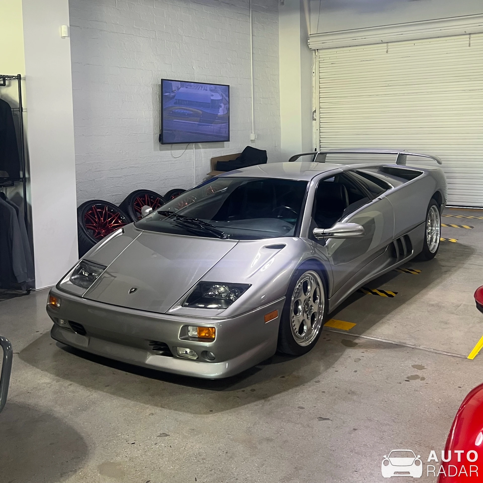 Lamborghini Diablo VT spotted in Beverly Hills, United States