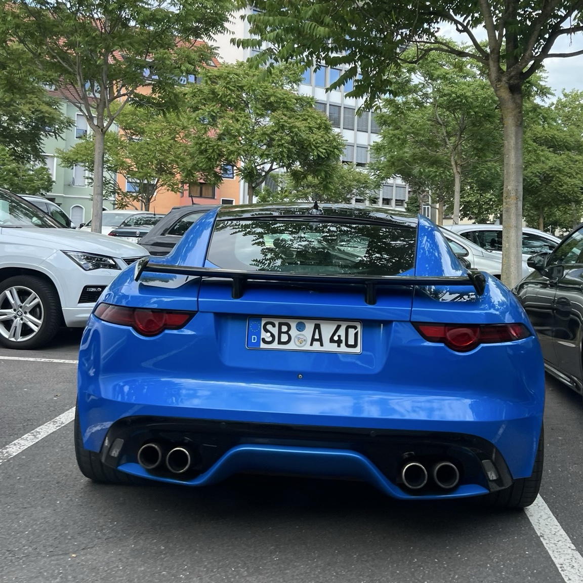 Jaguar F-Type SVR Coupé