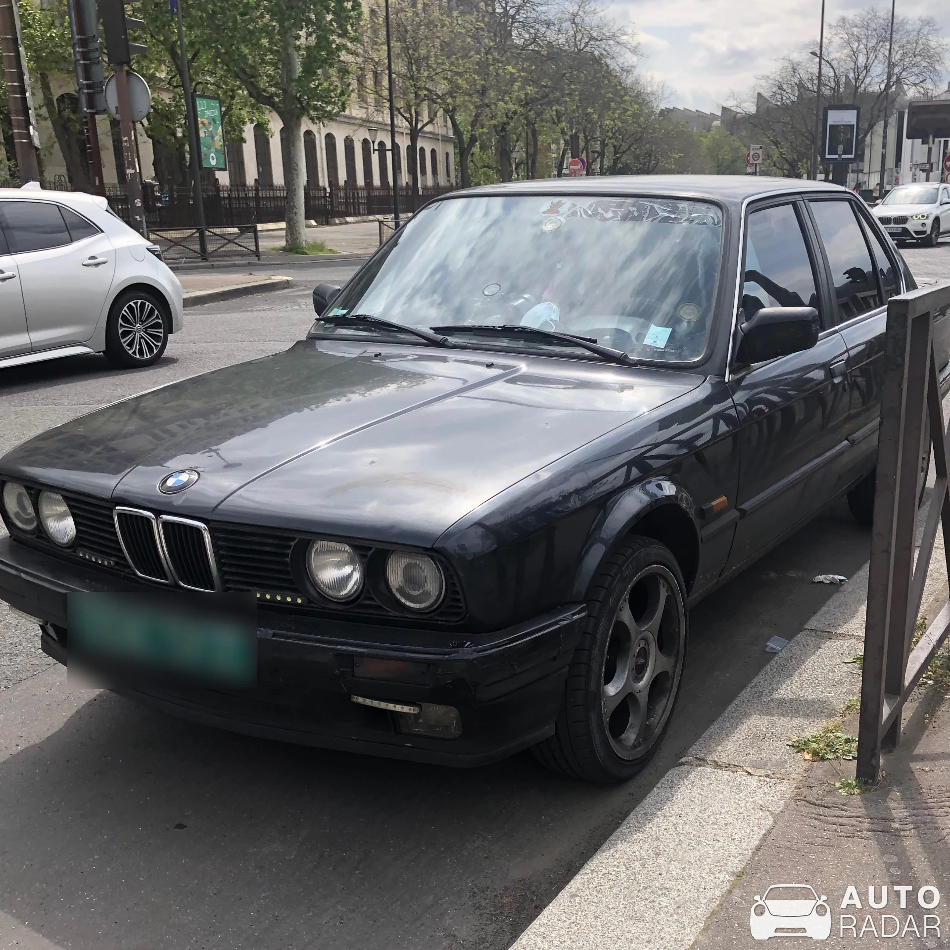 BMW 3 Series E30 spotted in Paris, France