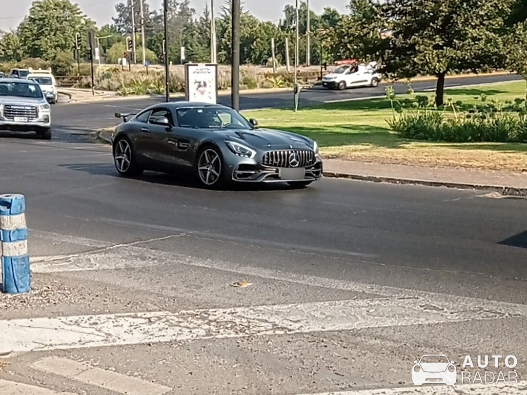 Mercedes-AMG GT C190 spotted in Vitacura, Chile