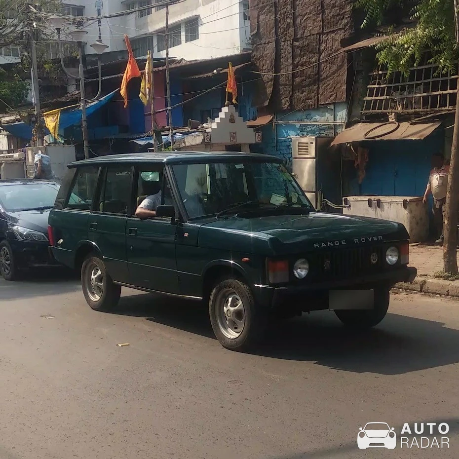 Land Rover Range Rover spotted in Kolkata
