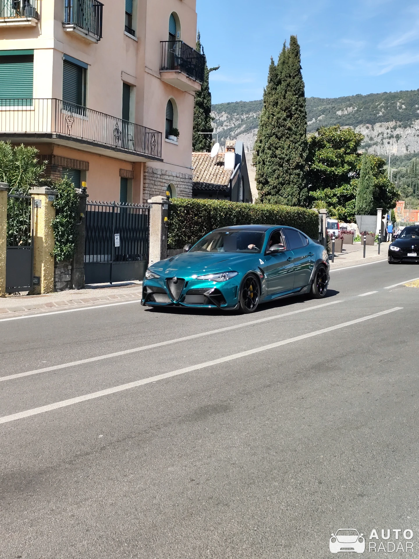 Alfa Romeo Giulia GTA spotted in Garda