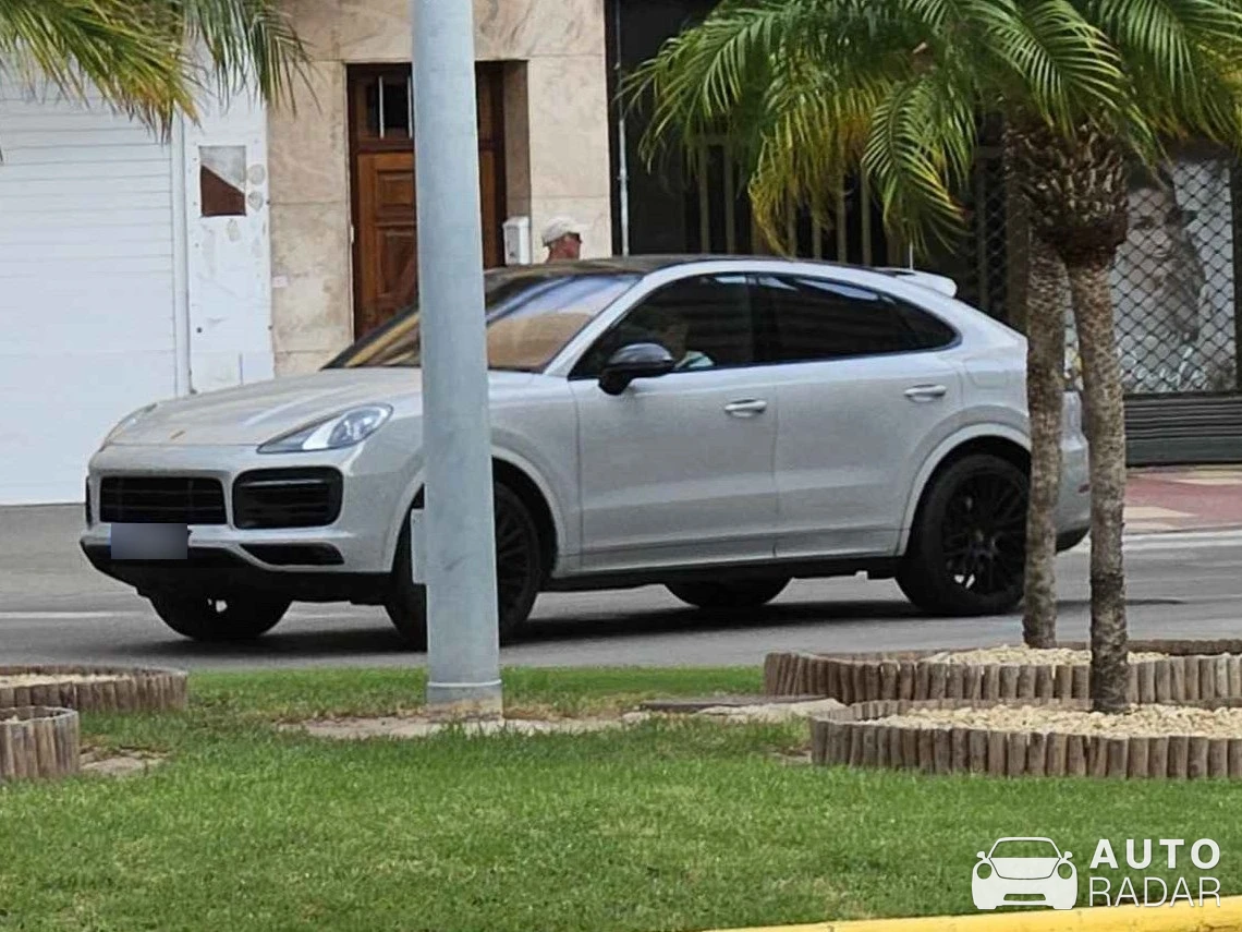 Porsche Cayenne Coupé spotted in Cullera, Spain