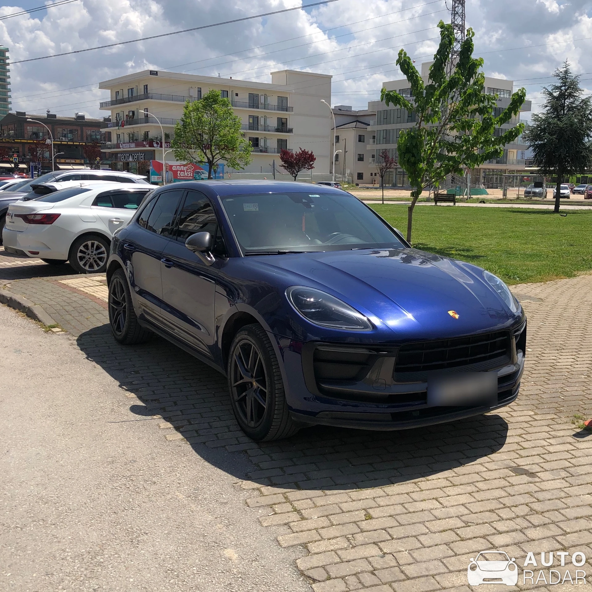 Porsche Macan T spotted in Nilüfer